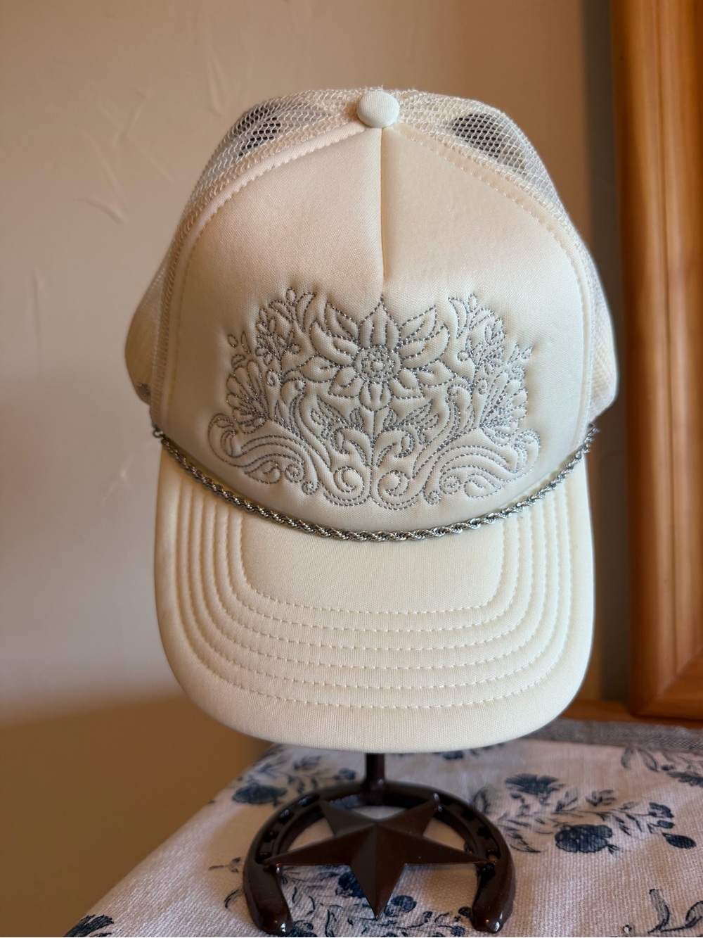 Shyanne Cream Trucker Hat with Decorative Chain